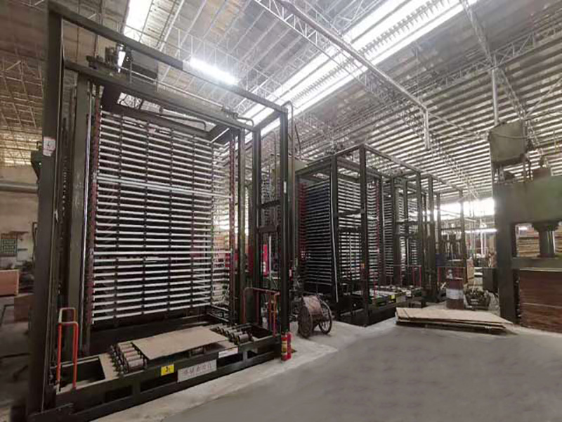 Veneer and plywood production