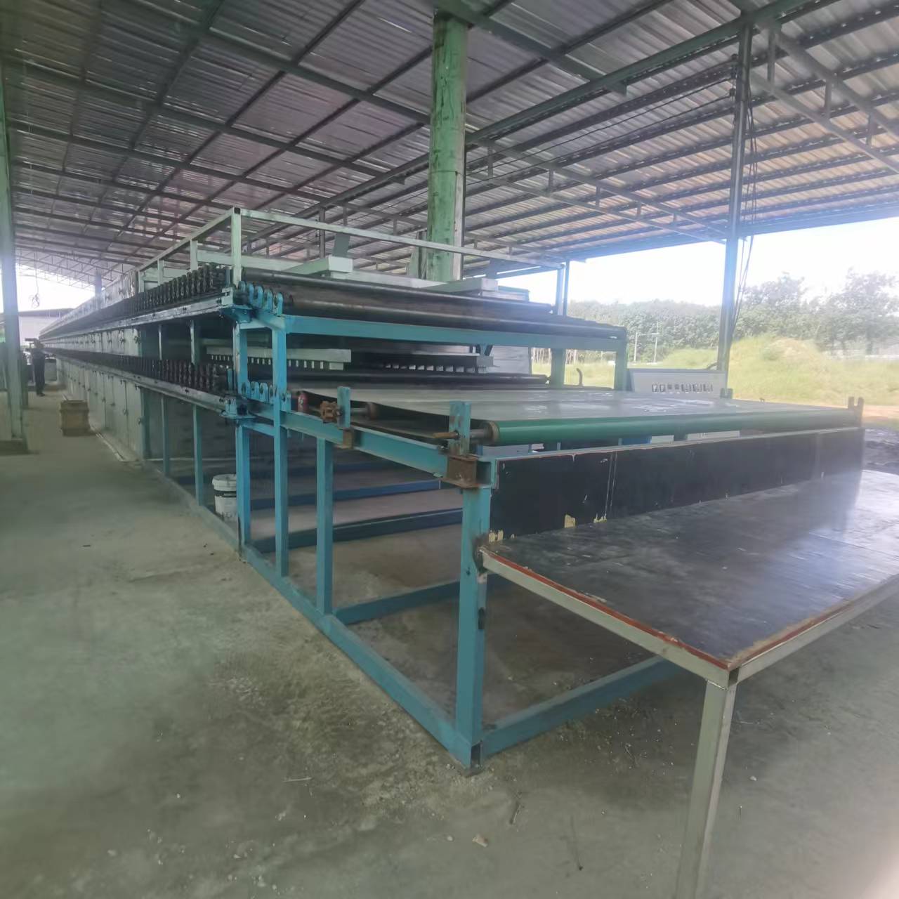 Veneer dryer