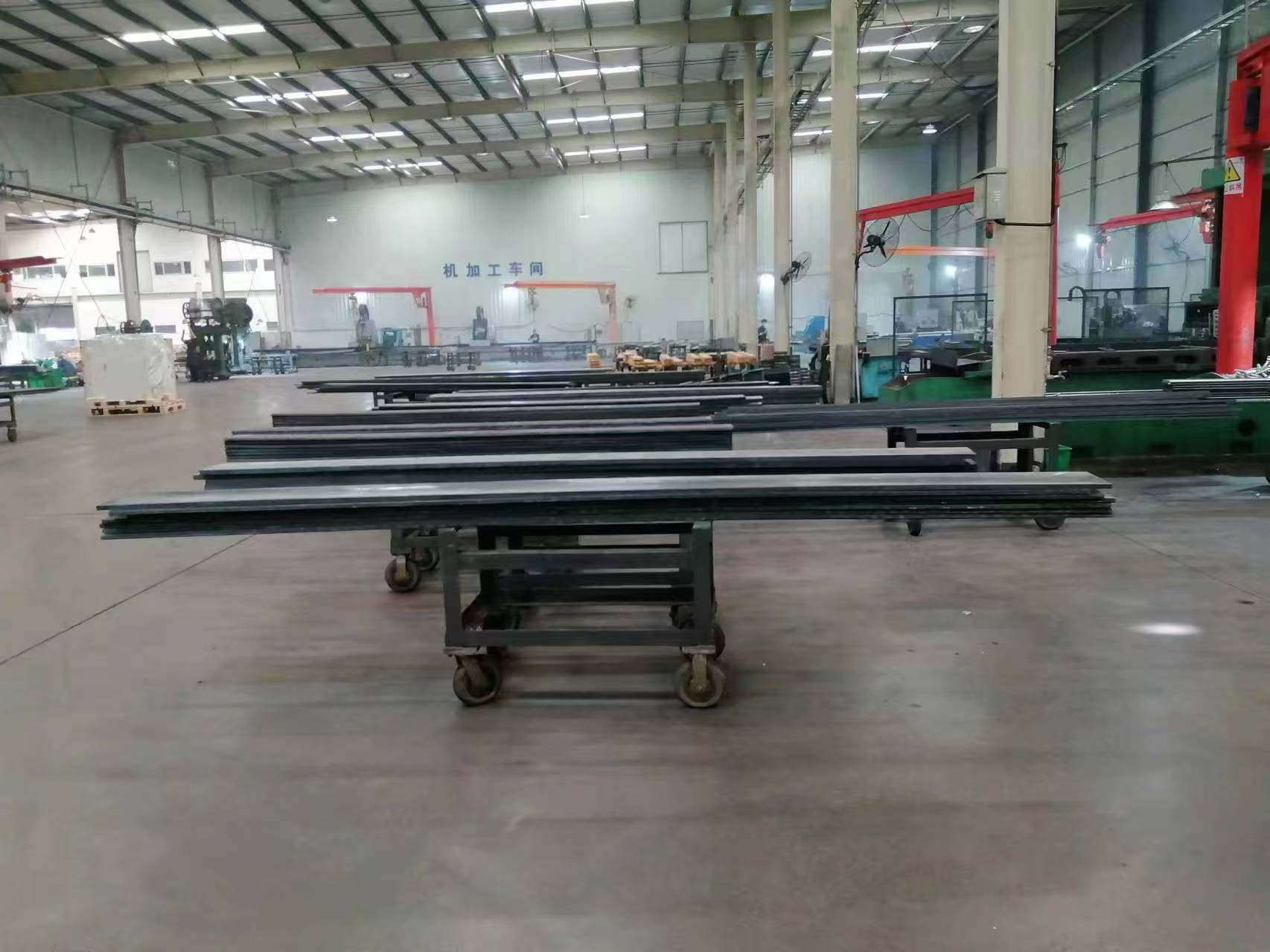 Veneer cutting knives